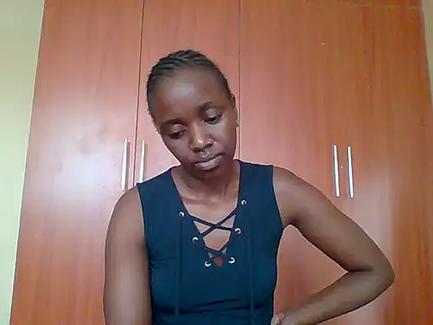 Snapshot of sexy_darleen23 chatting on 10.17.25 sexy darleen23 online show from 10.17.25