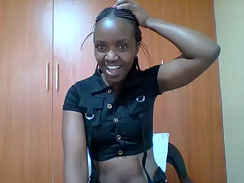 Snapshot of sexy_darleen23 chatting on 10.27.25 sexy darleen23 online show from 10.27.25