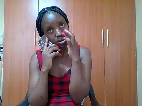 Snapshot of sexy_darleen23 chatting on 11.08.25 sexy darleen23 online show from 11.08.25