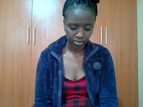 Snapshot of sexy_darleen23 chatting on 11.14.25 sexy darleen23 online show from 11.14.25