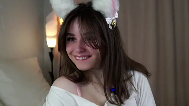 EstherMitchel online show from 01.14.25