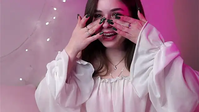 EstherMitchel online show from 02.14.25
