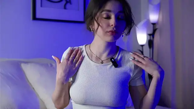 EstherMitchel online show from 03.14.25