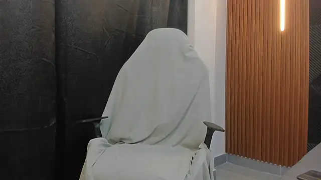 Snapshot of Adbel_Sady chatting on 10.18.25 Adbel Sady online show from 10.18.25