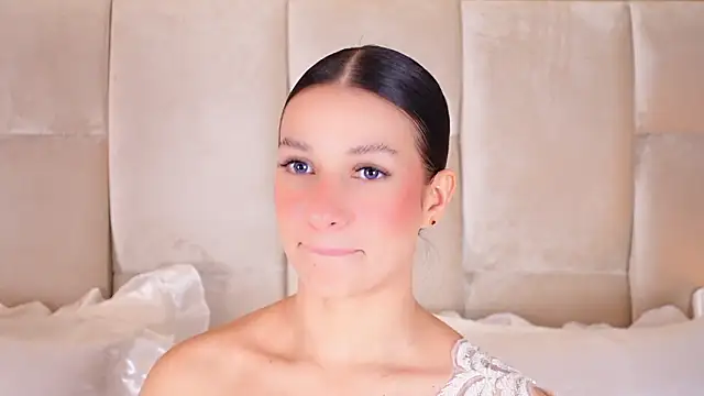 KiraKayleigh1 online show from 03.02.26