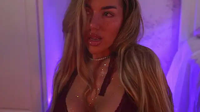 ClaraHazel online show from 01.17.26