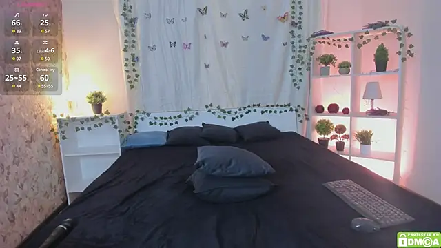 Solar Moon online show from 01.04.25