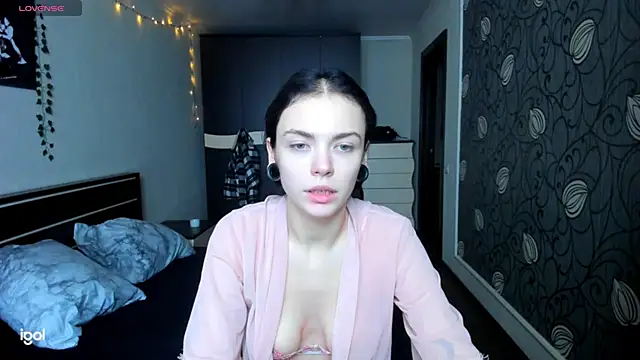 Solar Moon online show from 09.12.25