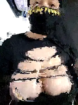 Snapshot of shirazz_najmm chatting on 11.15.25 shirazz najmm online show from 11.15.25