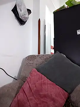 Snapshot of shirazz_najmm chatting on 11.17.25 shirazz najmm online show from 11.17.25