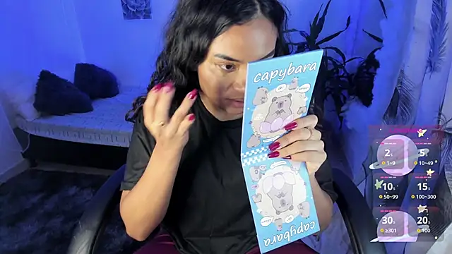 Snapshot of Riana_Kean chatting on 10.08.25 Riana Kean online show from 10.08.25