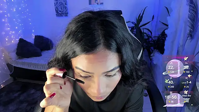 Snapshot of Riana_Kean chatting on 10.11.25 Riana Kean online show from 10.11.25