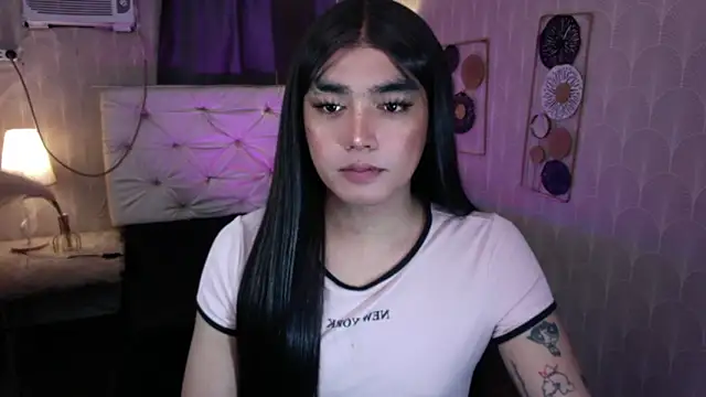 M1ssJadeS0 online show from 10.31.25