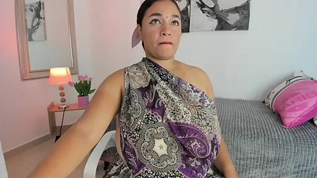 Darsha Hara online show from 04.21.26