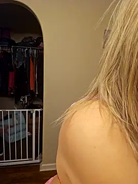 ellieconradxo online show from 02.21.25