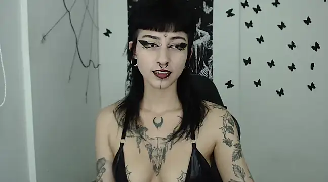 Snapshot of n0sferatus__ chatting on 02.08.25 n0sferatus   online show from 02.08.25