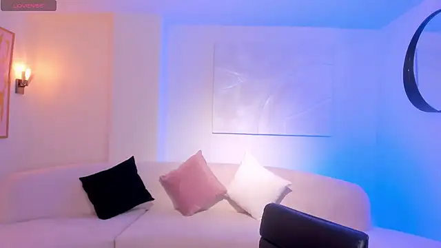 AmberLewis  online show from 01.22.25