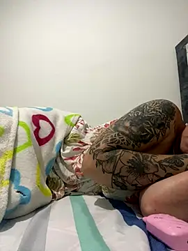 Snapshot of nurse_desi_sexlove chatting on 09.30.25 nurse desi sexlove online show from 09.30.25