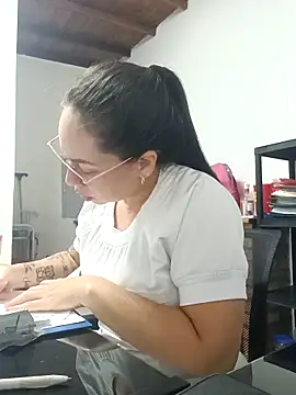 Snapshot of nurse_desi_sexlove chatting on 05.04.26 nurse desi sexlove online show from 05.04.26