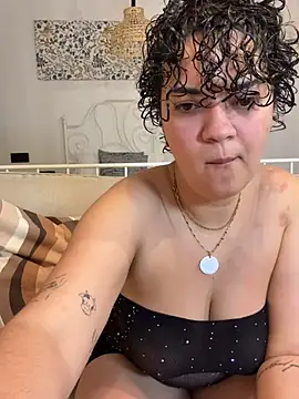 Snapshot of rafamarianoofc chatting on 02.12.26 rafamarianoofc online show from 02.12.26