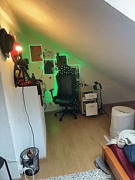 Snapshot of rafamarianoofc chatting on 02.25.26 rafamarianoofc online show from 02.25.26