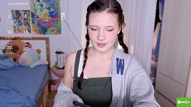 HanahCute online show from 11.27.25