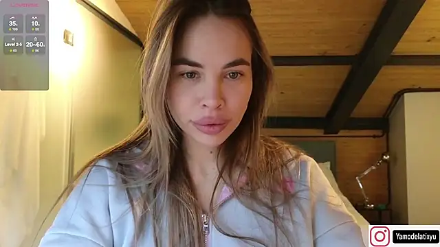 Snapshot of diffgirls2 chatting on 02.02.26 diffgirls2 online show from 02.02.26