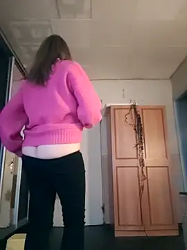 Evelina cute online show from 10.15.25