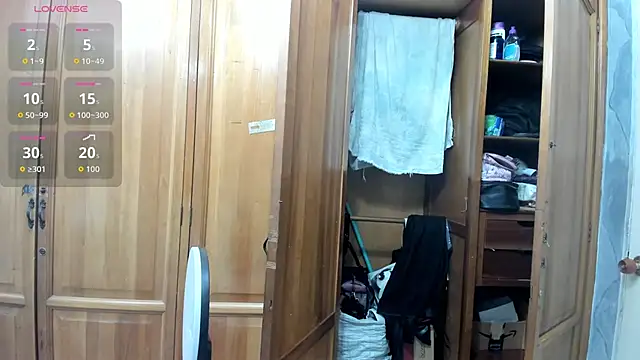 Snapshot of AmberGreyy_ chatting on 09.26.25 AmberGreyy online show from 09.26.25