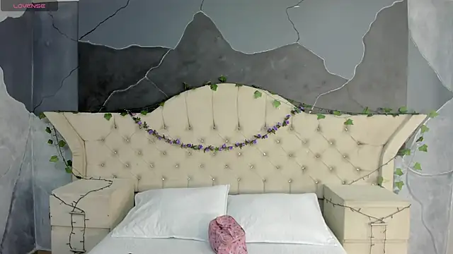 Snapshot of AmberGreyy_ chatting on 11.03.25 AmberGreyy online show from 11.03.25