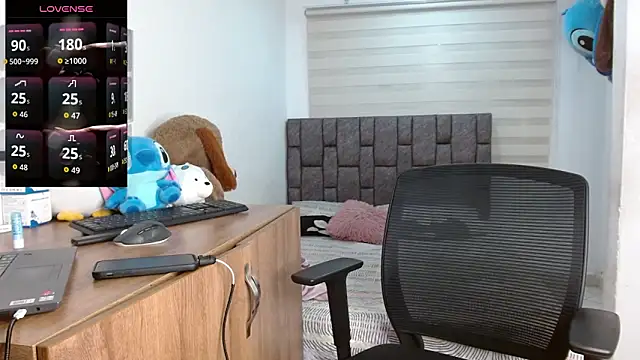 harrytwink18 online show from 09.18.25