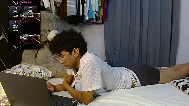 harrytwink18 online show from 04.08.26