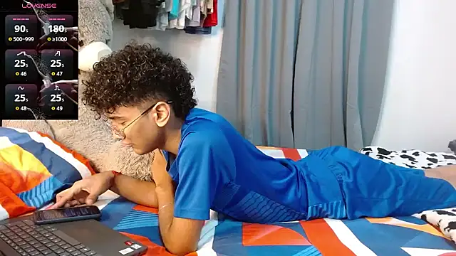 harrytwink18 online show from 04.20.26