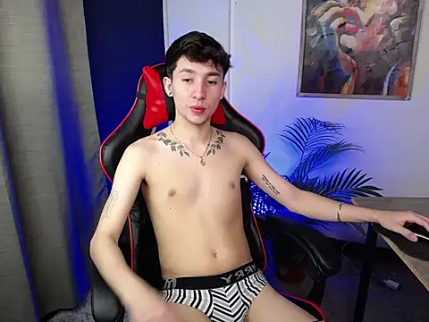 Snapshot of SebasstianGrand chatting on 03.11.25 SebasstianGrand online show from 03.11.25