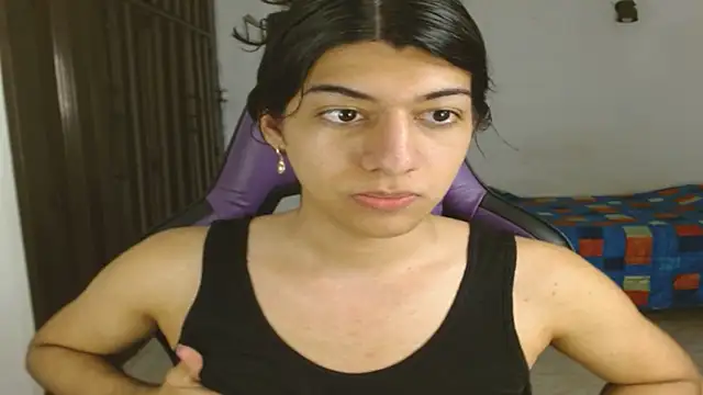 engielphoenis14 online show from 10.04.25