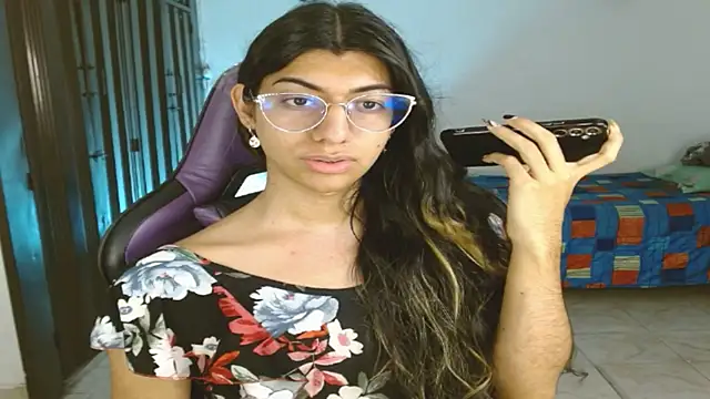 engielphoenis14 online show from 12.03.25