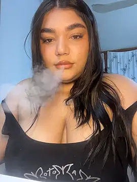 Snapshot of missjoyxx chatting on 10.28.25 missjoyxx online show from 10.28.25