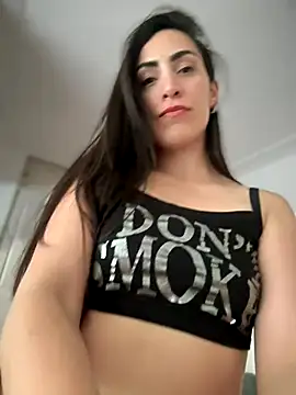 Snapshot of alessandra-a chatting on 10.13.25 alessandra-a online show from 10.13.25