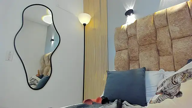 Snapshot of amatista__smith chatting on 11.08.25 amatista smith online show from 11.08.25