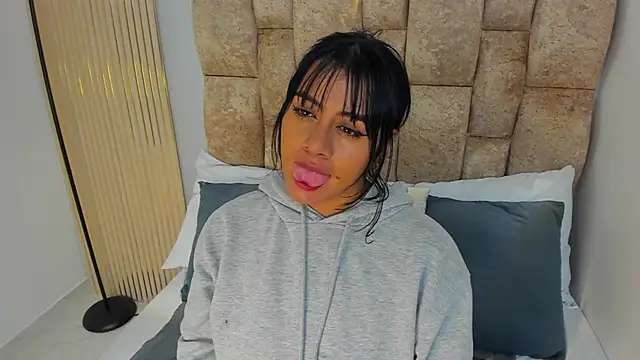 Snapshot of amatista__smith chatting on 11.09.25 amatista smith online show from 11.09.25