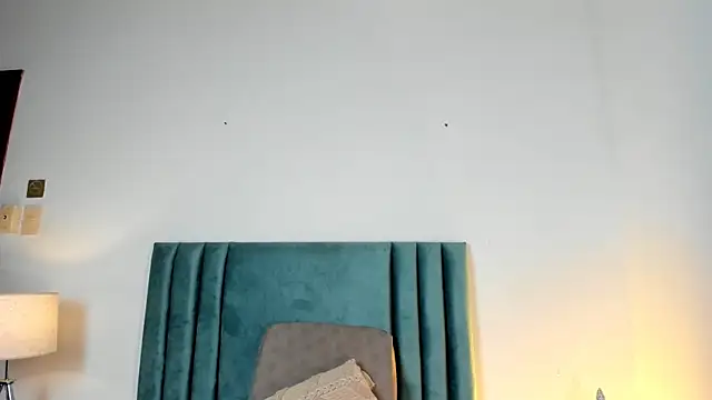 LucyJhonnsonn online show from 12.19.24