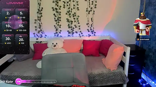 Emily Gin online show from 02.04.26