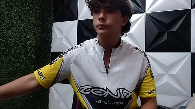 Dani cumboy online show from 12.06.24