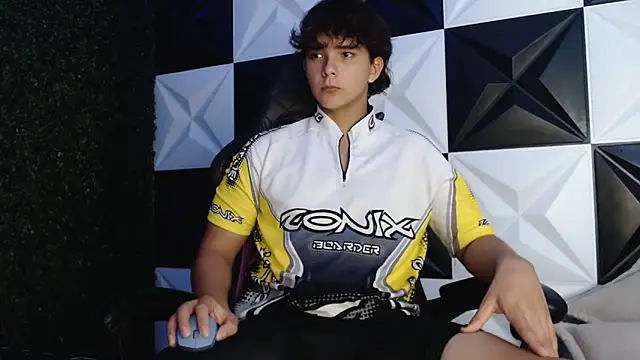 Dani cumboy online show from 12.06.24