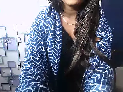 Snapshot of Hot_Naina- chatting on 12.01.24 Hot Naina- online show from 12.01.24