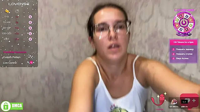 Snapshot of the_princese chatting on 09.23.25 the princese online show from 09.23.25