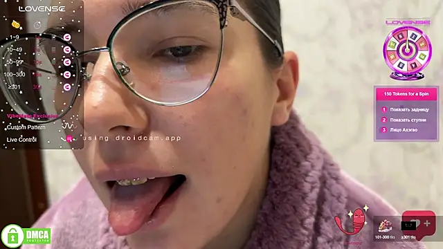 Snapshot of the_princese chatting on 10.05.25 the princese online show from 10.05.25