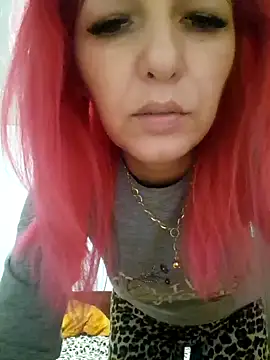 Snapshot of Evadesirex46 chatting on 10.08.25 Evadesirex46 online show from 10.08.25