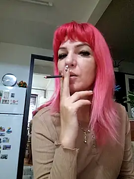 Snapshot of Evadesirex46 chatting on 10.26.25 Evadesirex46 online show from 10.26.25