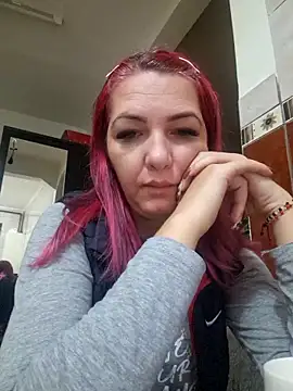 Snapshot of Evadesirex46 chatting on 11.11.25 Evadesirex46 online show from 11.11.25